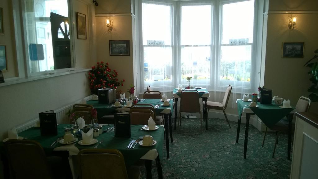 Alston House Hotel Brighton Room photo